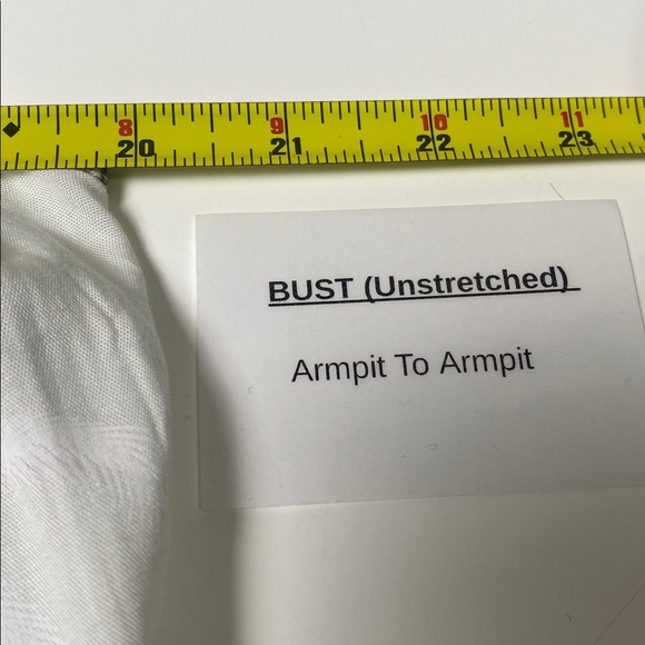 Sunny Island Hawaii White Tropical Floral Maxi Dress Size Medium Boho Tropical - Picture 5 of 10